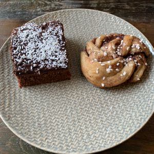 Chocolate cake and cinamon bun at Vegano's in Uppsala