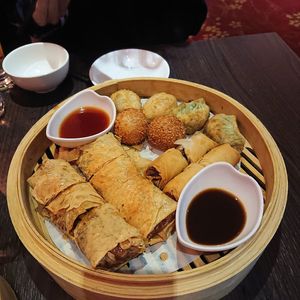 Vegan menu all fried not that good at Full Moon Garden in Amsterdam