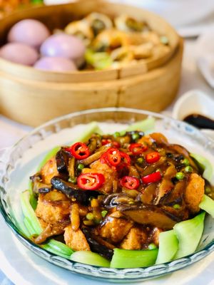 Spicy Japanese silken tofu with mushroom and vegetables (vegetarian)
 at Full Moon Garden in Amsterdam