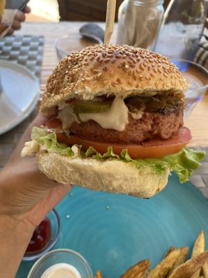 Vegan burger  at Mundo Vegan - Vegan World in Funchal