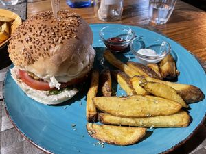 BBQ Burger at Mundo Vegan - Vegan World in Funchal