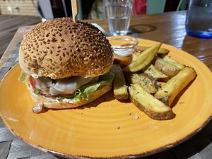 Be Kind Burger at Mundo Vegan - Vegan World in Funchal