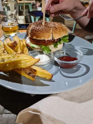 Beyond burger at Mundo Vegan - Vegan World in Funchal