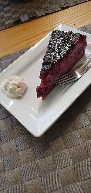 delicious amazing cake at Mundo Vegan - Vegan World in Funchal