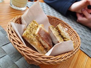 Garlic Bread at Mundo Vegan - Vegan World in Funchal