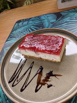 Cheesecake at Mundo Vegan - Vegan World in Funchal
