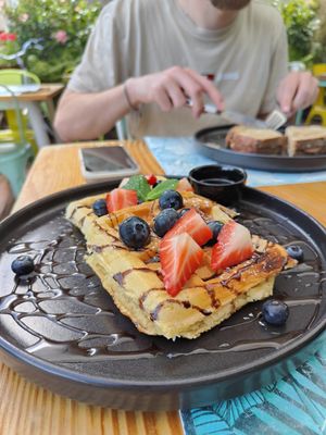 Dubbel waffles 8e, small menu at Mundo Vegan - Vegan World in Funchal