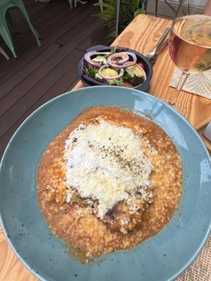 Lasagne and salad at Mundo Vegan - Vegan World in Funchal