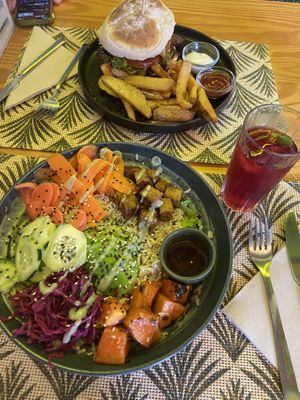 Rainbow bowl   at Mundo Vegan - Vegan World in Funchal
