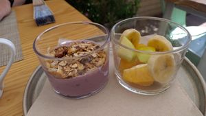 Granola with vegan yoghurt; fruit salad at Mundo Vegan - Vegan World in Funchal