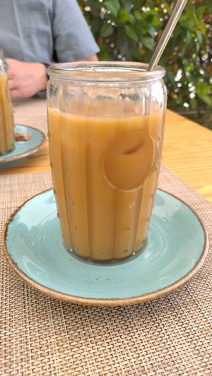 Iced Americano with oat milk at Mundo Vegan - Vegan World in Funchal