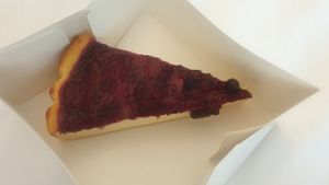 Cheesecake at Mundo Vegan - Vegan World in Funchal
