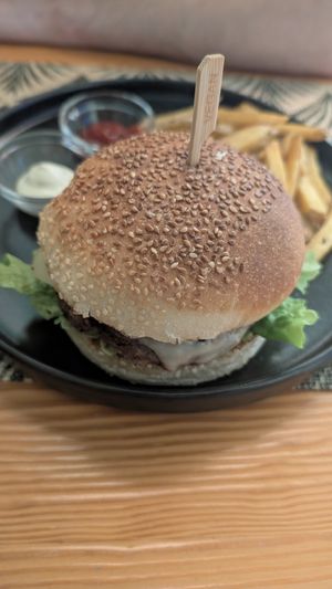Mushroom burger at Mundo Vegan - Vegan World in Funchal