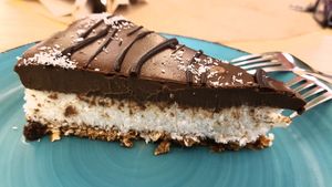 Bounty-Tarte 😋 at Mundo Vegan - Vegan World in Funchal