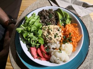 Salat Bowl at Mundo Vegan - Vegan World in Funchal