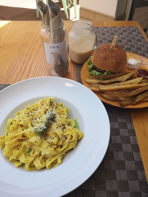 Tagliatele with safron at Mundo Vegan - Vegan World in Funchal