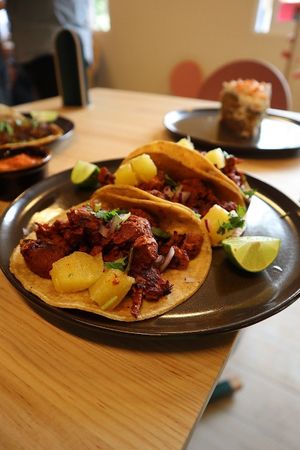 Tacos de pastor at Pali Pali del Valle in Mexico City