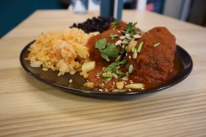 Las albóndigas at Pali Pali del Valle in Mexico City