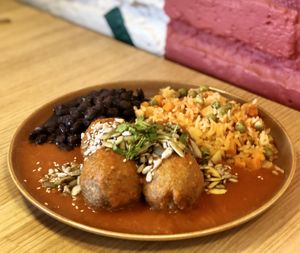 Albóndigas de semillas con salsa morita at Pali Pali del Valle in Mexico City