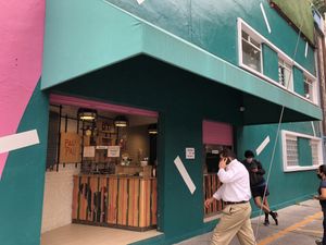 Muy recomendado! Comida típica mexicana vegana, hecha con amor. La comida y los pasteles deliciosos!Recomiendo las gorditas, la cemita de milanesa, los esquites, el fideo seco etc at Pali Pali del Valle in Mexico City