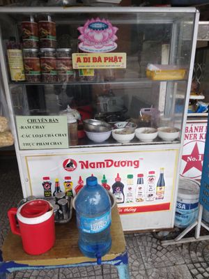 outer stall at Tue Tam in Da Nang