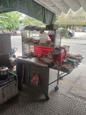 Food prep area at Tue Tam in Da Nang