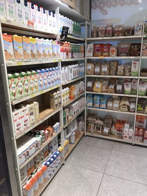 Plant milks  at BioBrots in Girona