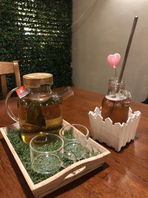 Malaysian Peppermint tea and Iced Tea at Leaf Vegetarian in Kuantan