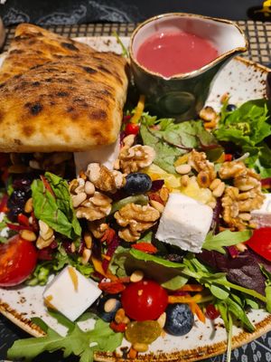  at Peter Pane - Leuchtturm in Rostock