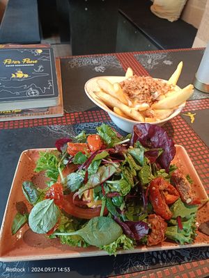  at Peter Pane - Leuchtturm in Rostock