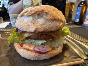 Der vegane Cheeseburger   at Peter Pane - Leuchtturm in Rostock