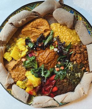 traditional platter at Nile Vegan in Columbus