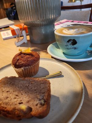  at Back to Black - Weteringstraat in Amsterdam