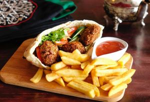 Sandwich Falafel. at Dar Yemma in Puebla