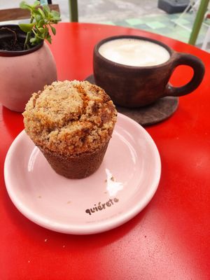 Muffin with Latte at Vegamo Deli in Mexico City