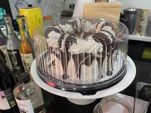 Vegan cake  at Vegamo Deli in Mexico City