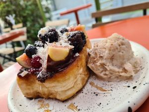 French toast at Vegamo Deli in Mexico City