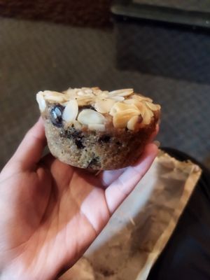 Muffin con arandanos y limón at Vegamo Deli in Mexico City