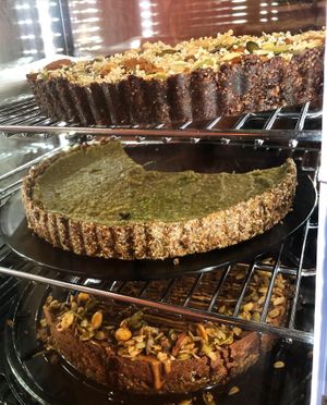 Pasteles todos los días  at Vegamo Deli in Mexico City