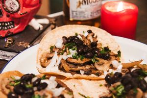 Taquería 100% vegan Barcelona at Monchito in Barcelona