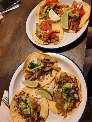 Tacos heura and pig friendly at Monchito in Barcelona