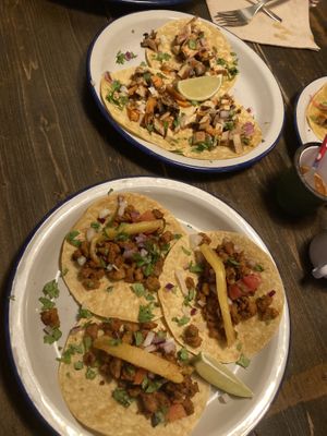 Tofu&mushroom tacos, carne tacos (front)  at Monchito in Barcelona