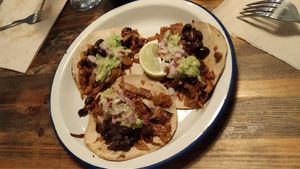 Tacos con seitan, fagioli #Veganuary at Monchito in Barcelona