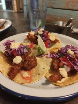 Tacos de coliflof at Monchito in Barcelona