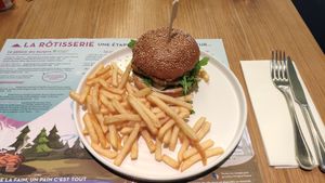 Gaia Burger (without pesto) at La Salicorne in Le Mont-saint-michel