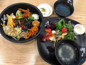 food from buffet spread
Photo courtesy of Tai ChewPheng of VSM at Mippeum in Jeonju