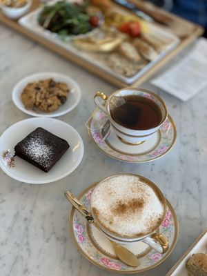 Coffee tea and dessert  at Gwanpo 60 in Geoje