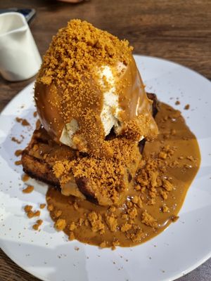 Biscoff waffle at Vegivores in Reading