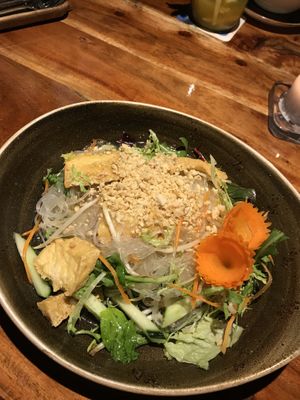 Sommersalat mit Tofu at Buddha Bowl in Luebeck