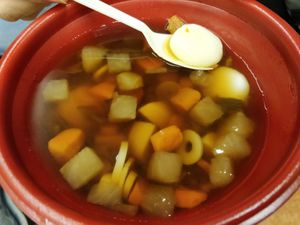 Wild vegetables hot pot at Mikaku in Toyama